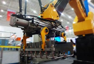 勞動力短缺催生機器人需求，上市公司加速布局自動化產(chǎn)業(yè)